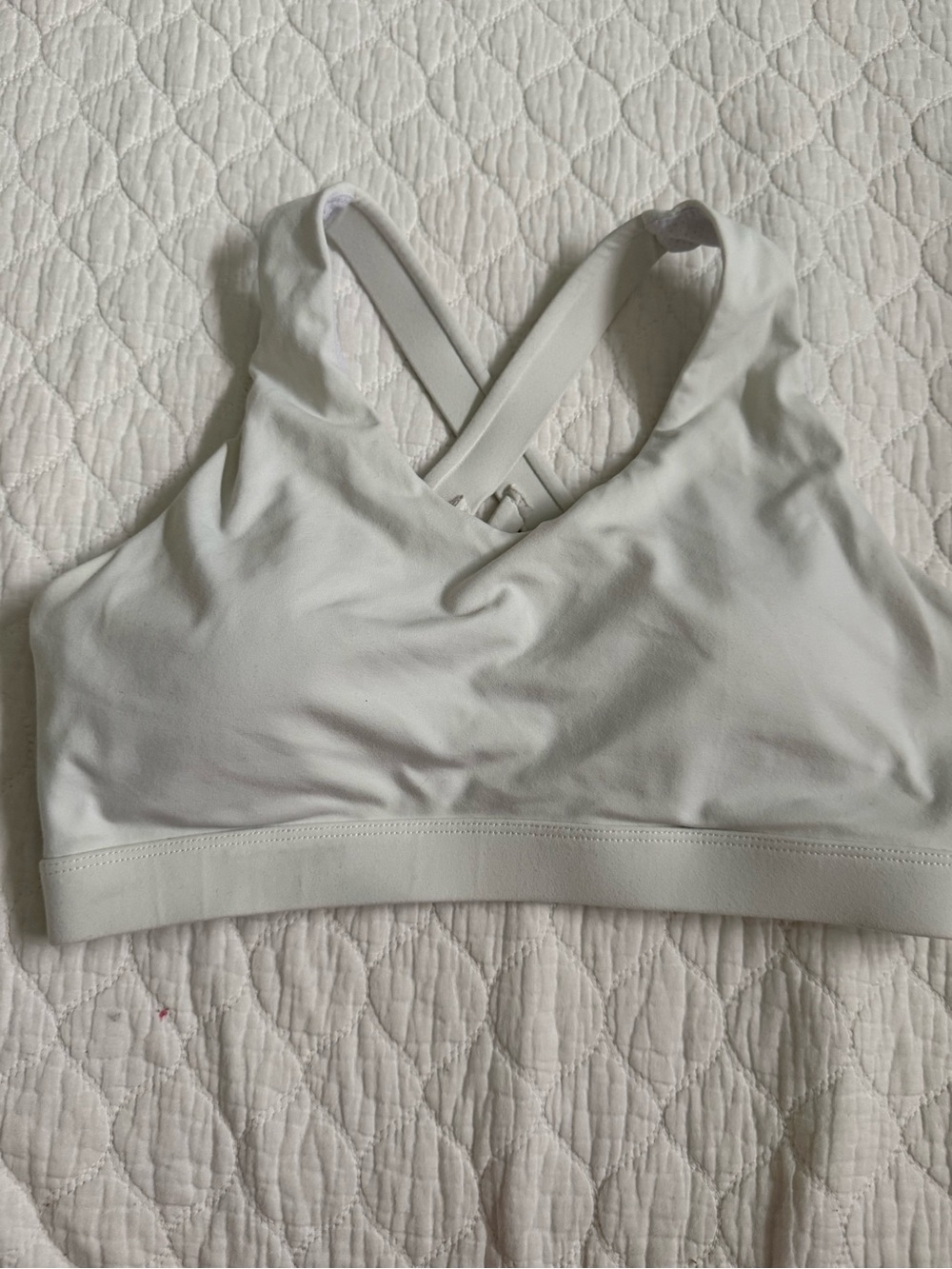 Amazon White Crossback Padded Sports Bra